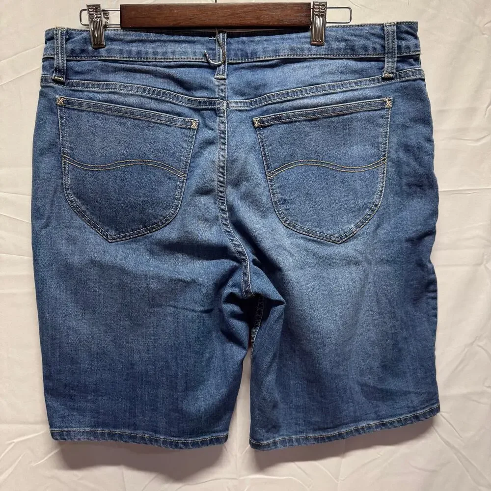 Women's Lee Riders Midrise Bermuda Denim Jean Shorts Sz 16 Summer Beach Casual